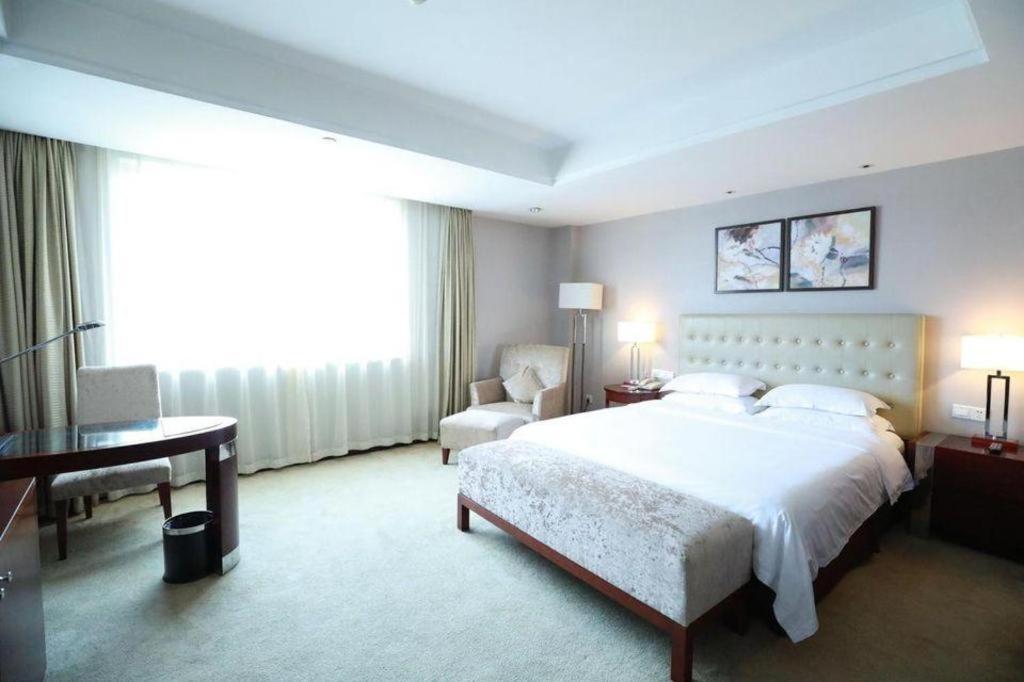 Maison New Century Hotel Ningbo Eksteriør billede
